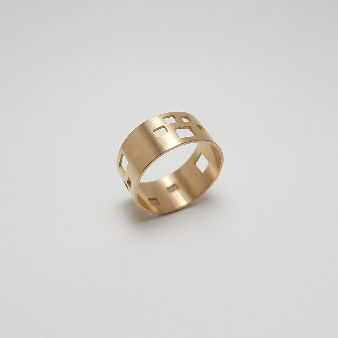 J|J Wedding Rings