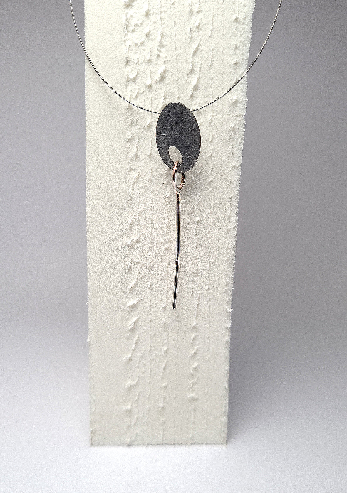 Penjoll oval plata de la col·lecció fiLs