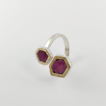 Rough ruby ring. QO