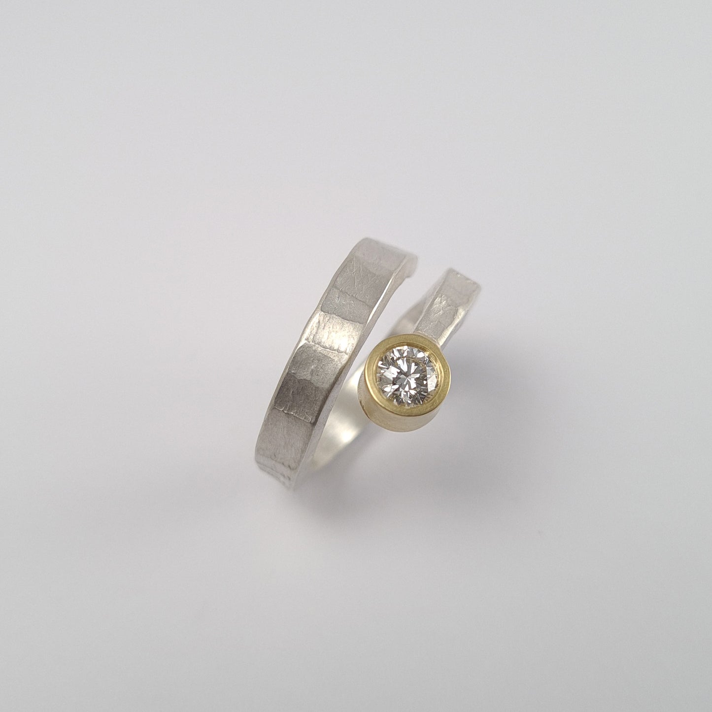 Solitaire from the forJa collection. 036