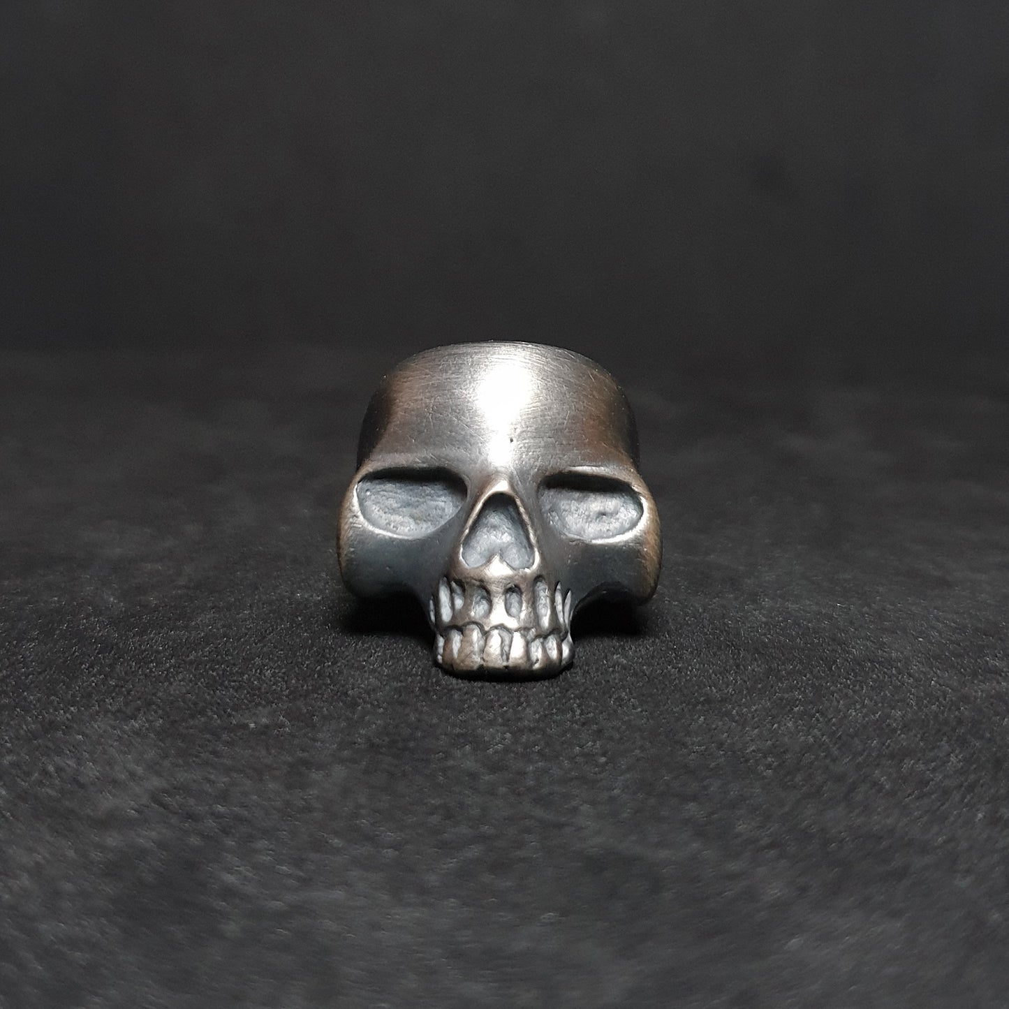 sKull N2 oxide ring