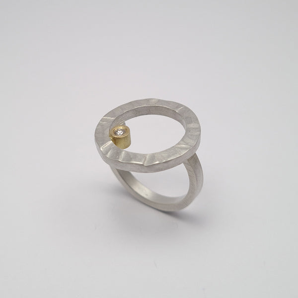 Ring from the forJa collection. Circles