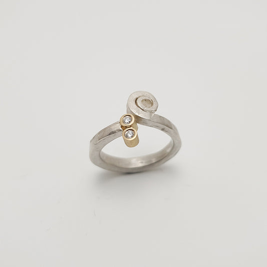 Ring from the forJa collection.