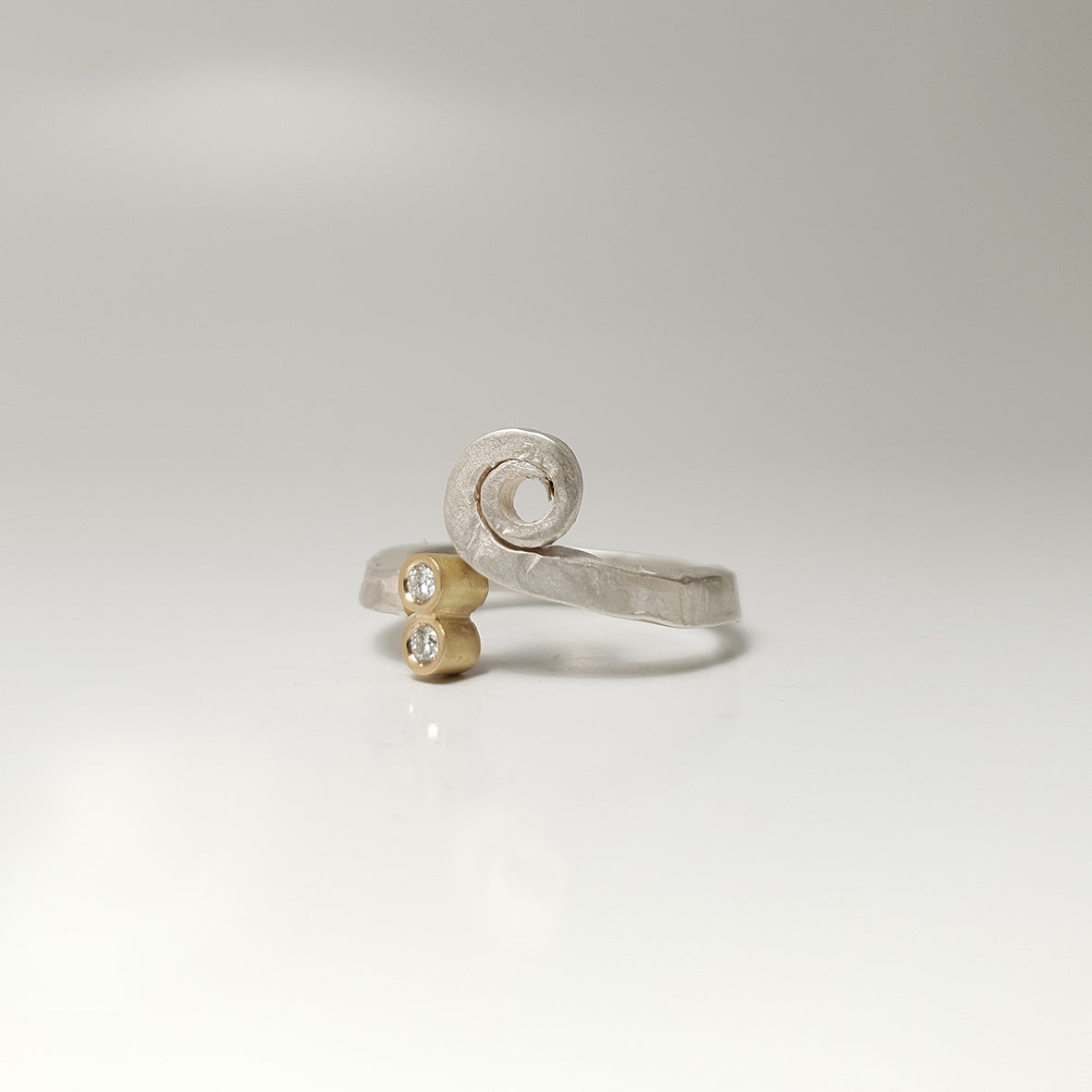 Ring from the forJa collection.