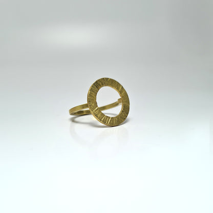 Ring from the esKarxat collection
