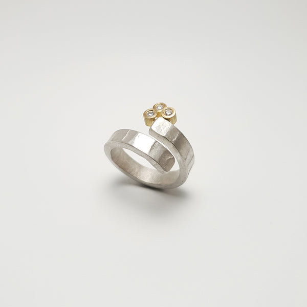 Anillo three de la colección forJa.