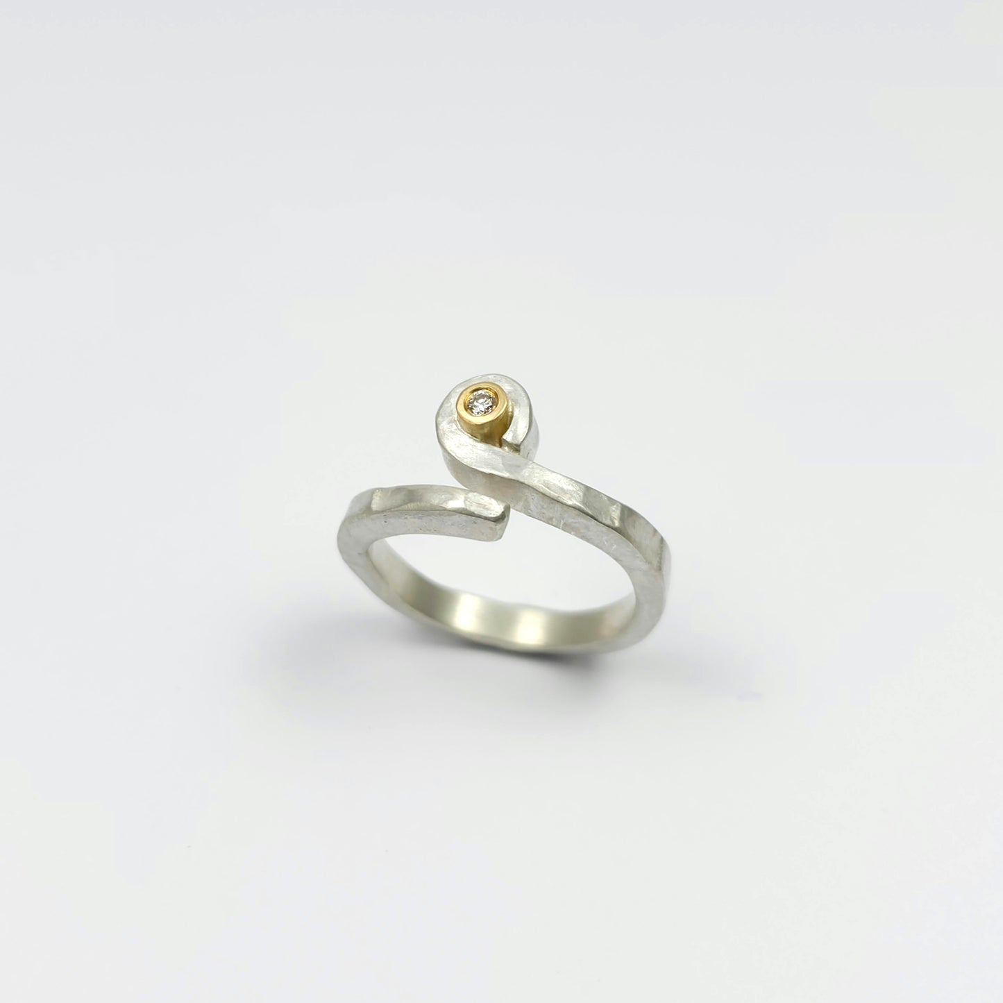 Ring from the forJa collection.