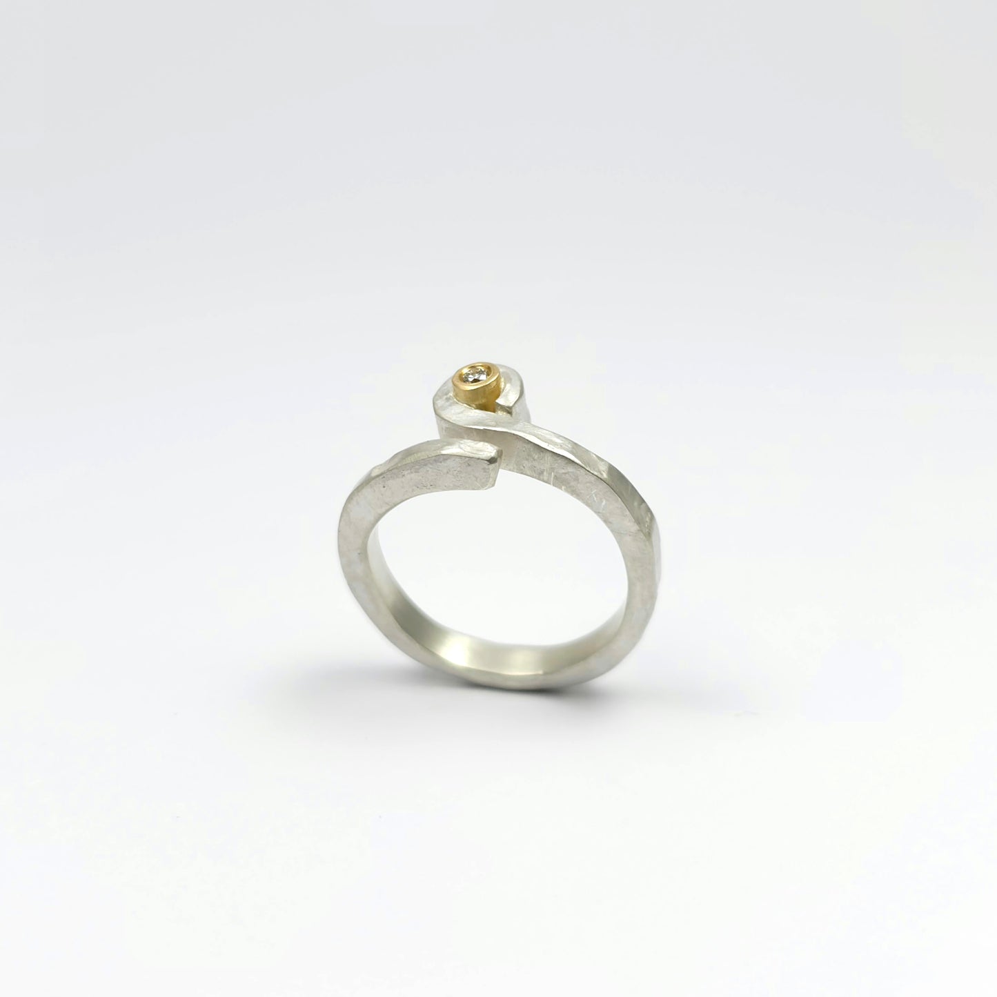 Ring from the forJa collection.