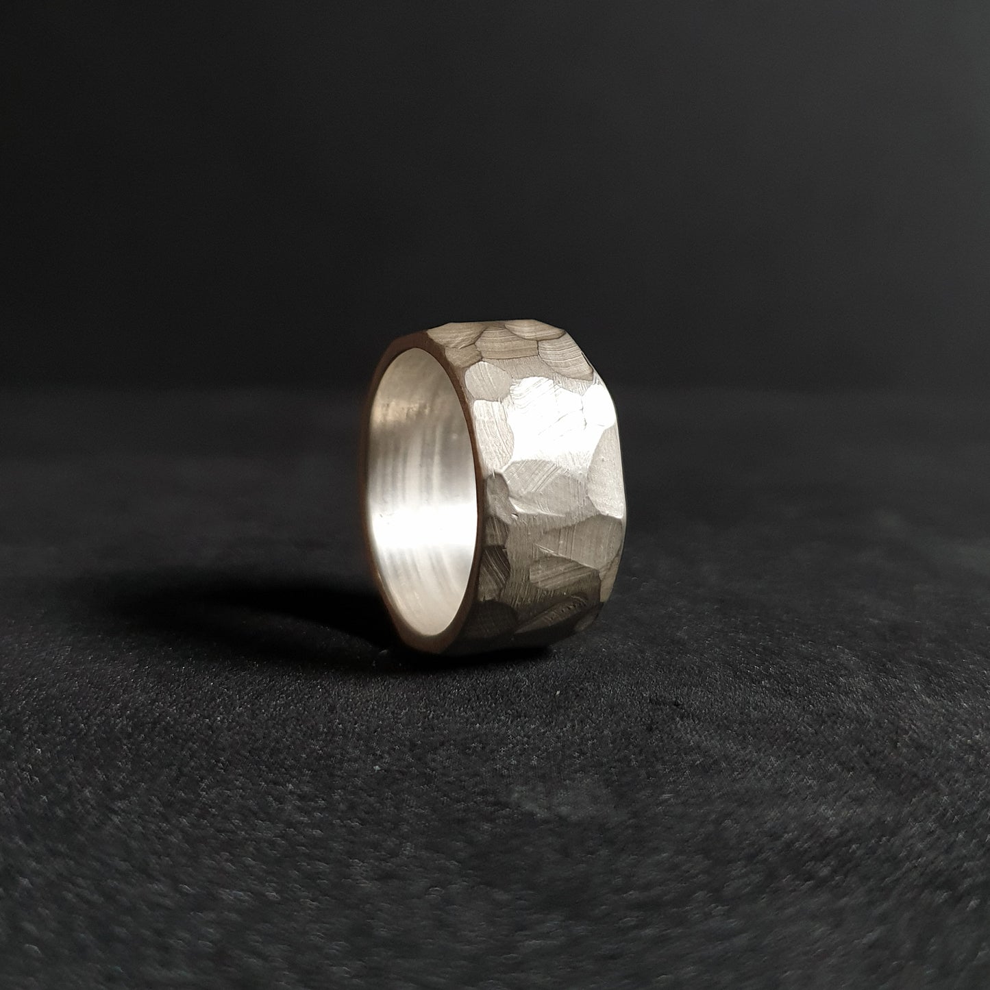 Ring from the textuRes collection