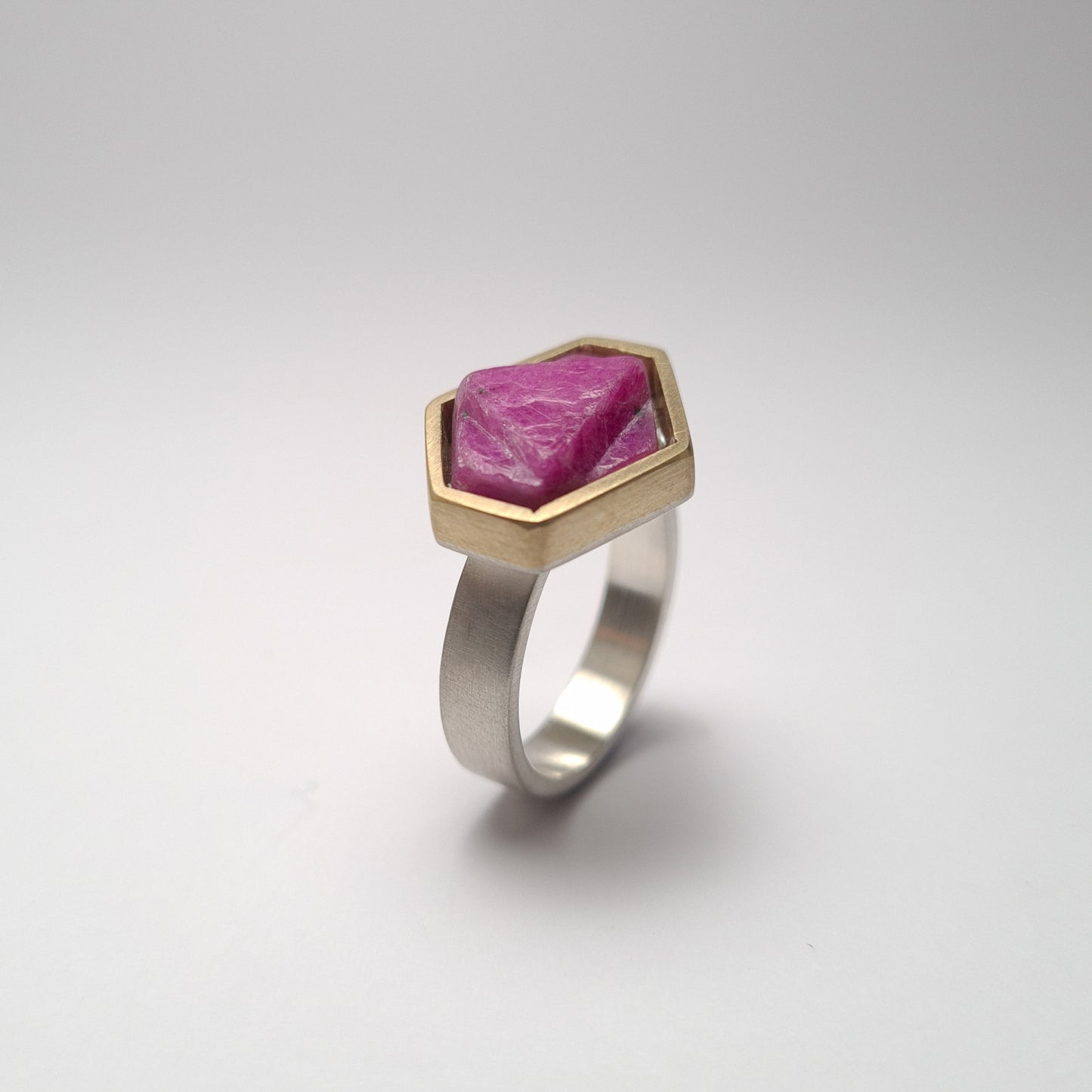 Rough ruby ring. HP