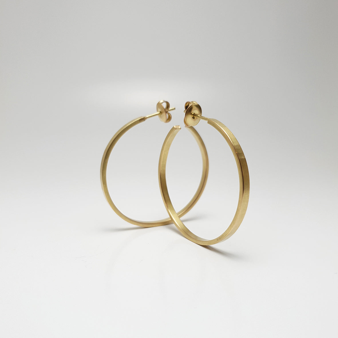 Earrings from the aRos collection