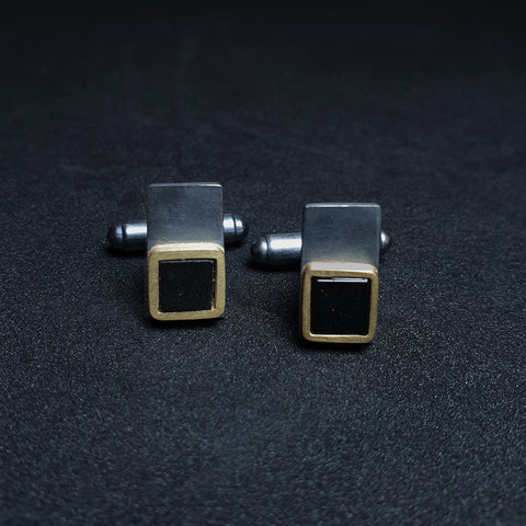 Cufflinks from the squaRes collection