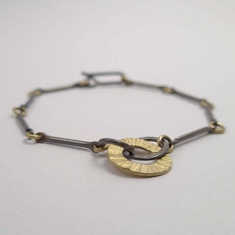 Bracelet from the esKarxat collection