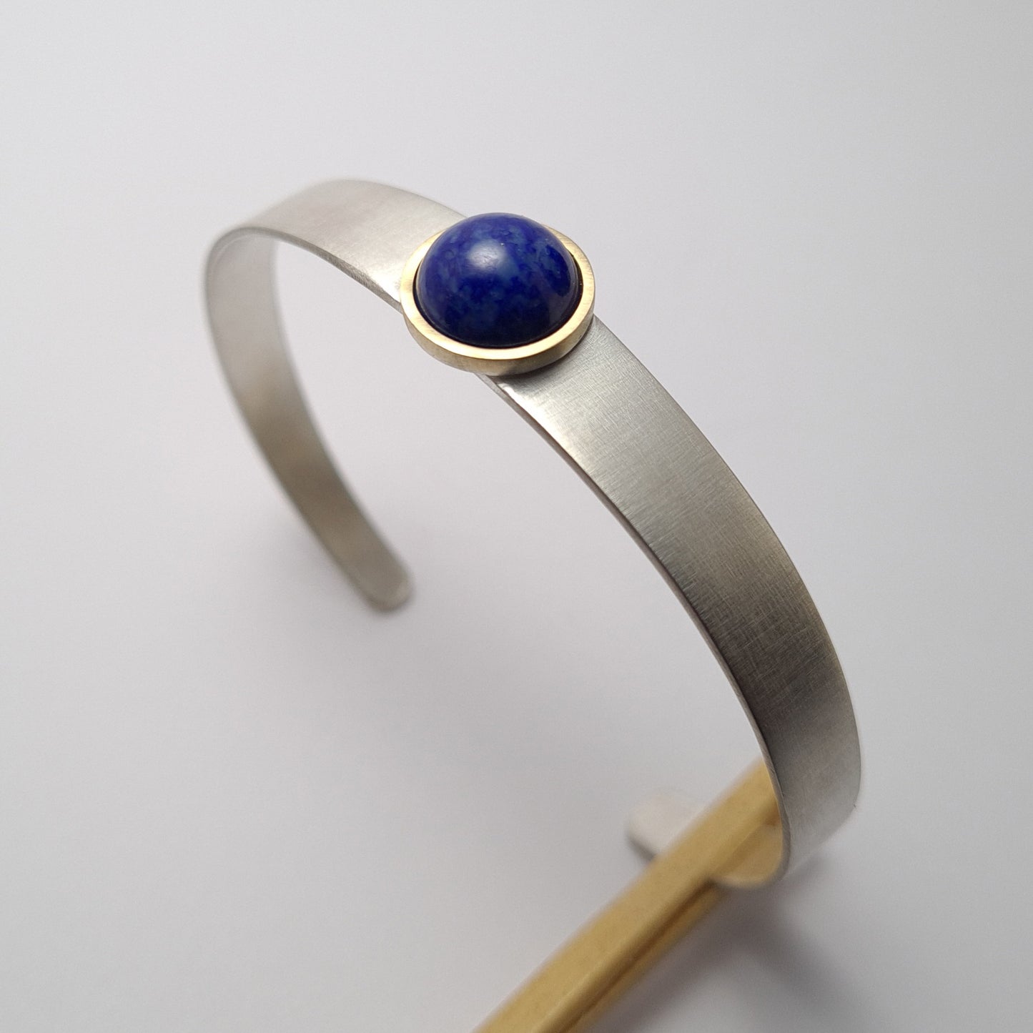 Bracelet by chance. Blue.