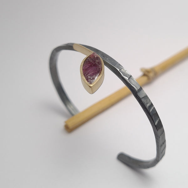 ForJa bracelet with pink tourmaline. O