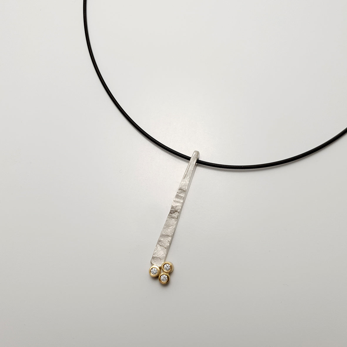 Pendant from the forJa collection.