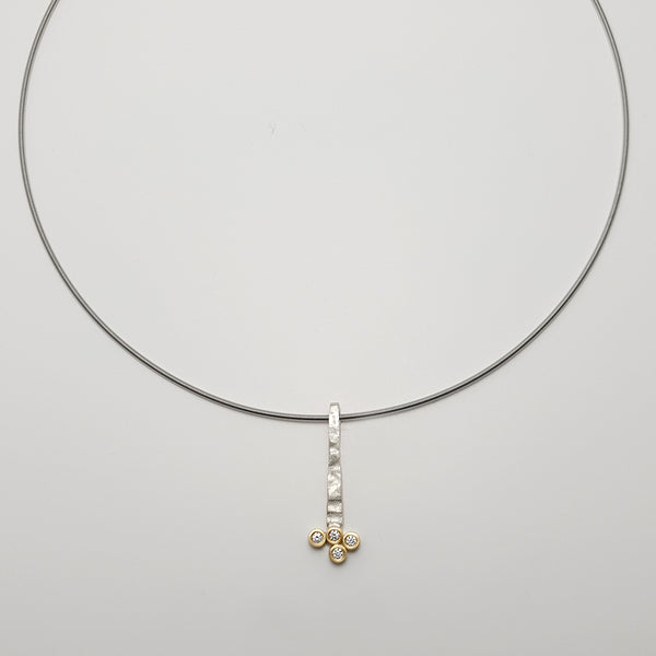 Pendant from the forJa collection.