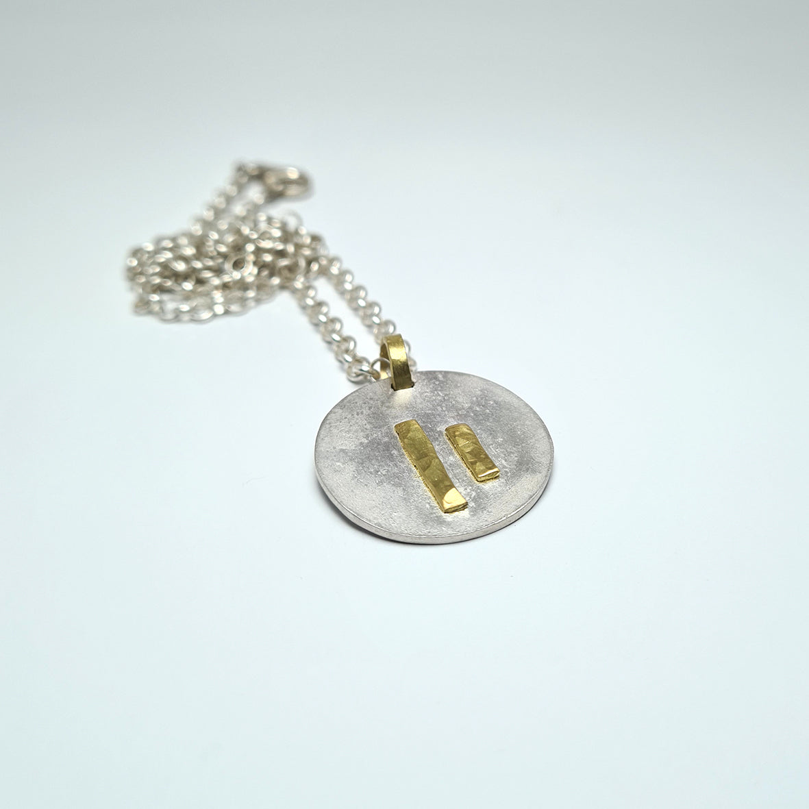 Pendant II of the imProvisada collection