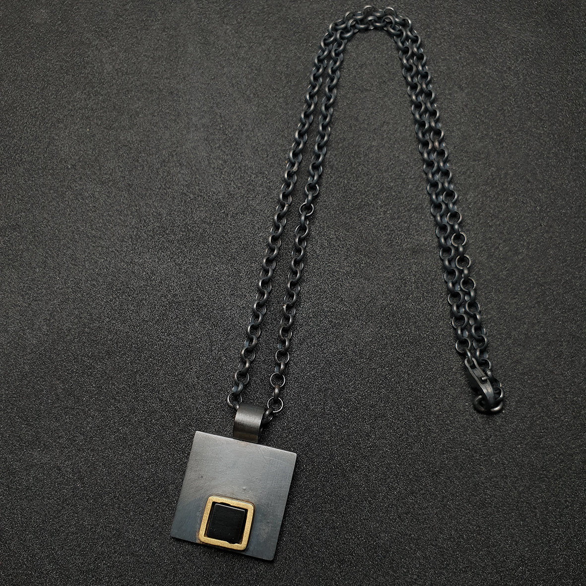 squaRes collection pendant