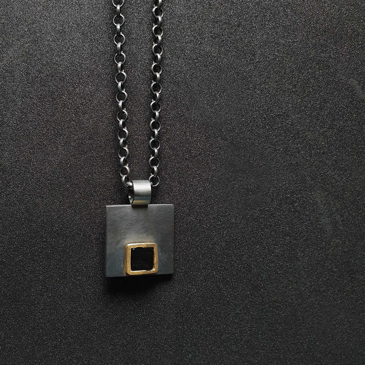 squaRes collection pendant