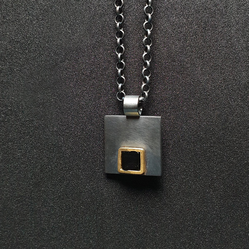 squaRes collection pendant