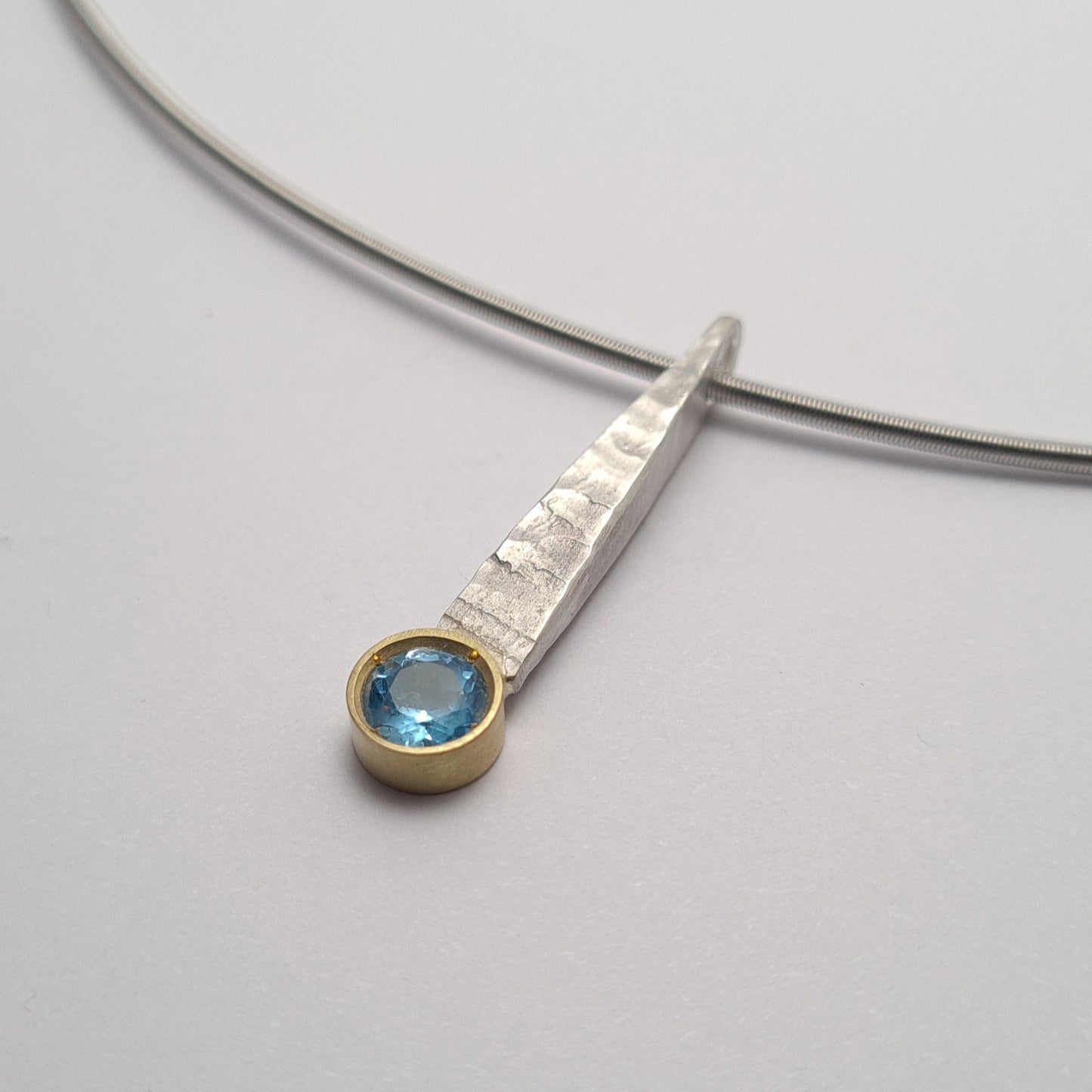 Blue topaz pendant from the forJa collection