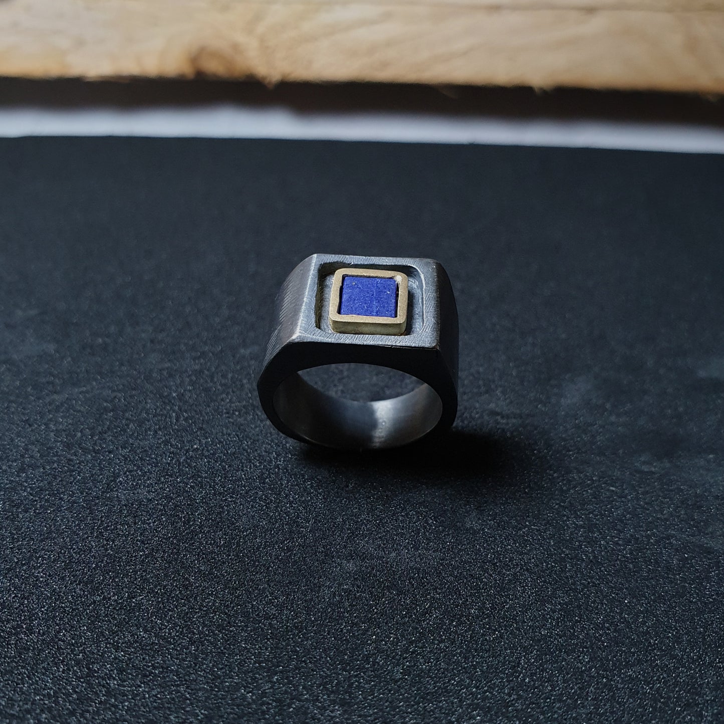 Ring from the squaRes collection