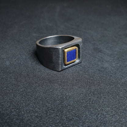 Ring from the squaRes collection