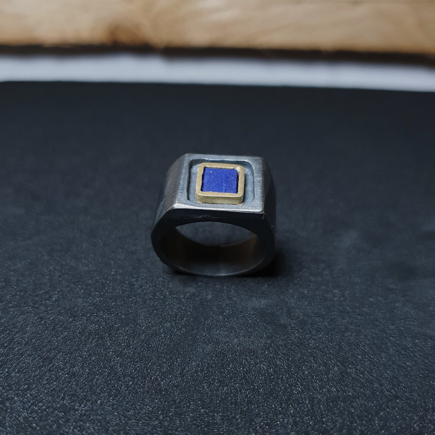 Ring from the squaRes collection