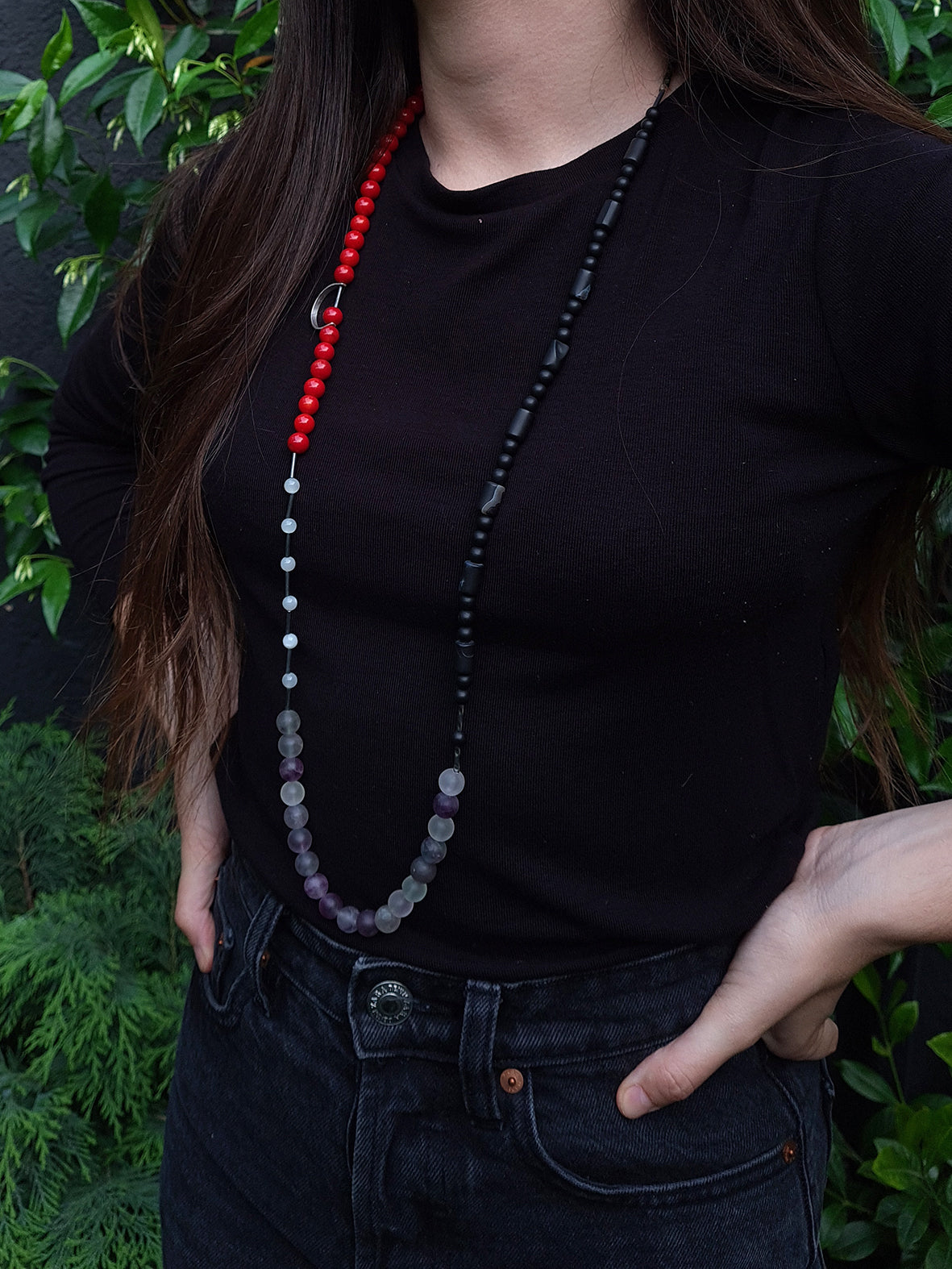 Red & Black. Necklace from the 80 collection.