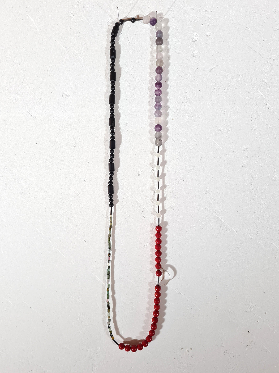 Red & Black. Necklace from the 80 collection.